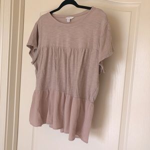 💗$5 sale 💗 Time and Tru tan Ruffle shirt XL